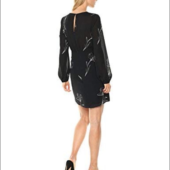 ASTR Black Floral Dress with Side Bow NWT - Picture 6 of 6